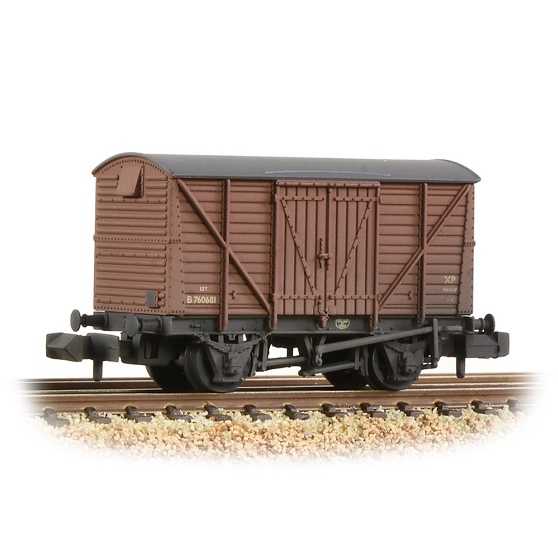 Graham Farish N BR 12T Ventilated Van Planked Sides BR Bauxite Early Weathered - 373-701C