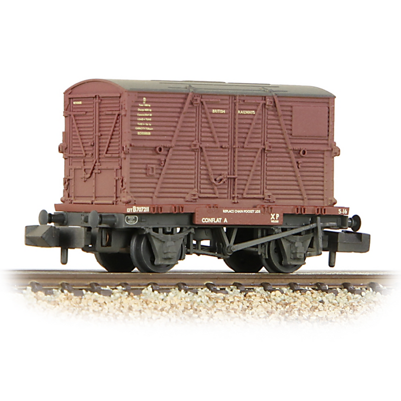 Graham Farish N Conflat Wagon BR Bauxite Early with BR Crimson BD Container Weathered - 377-328C