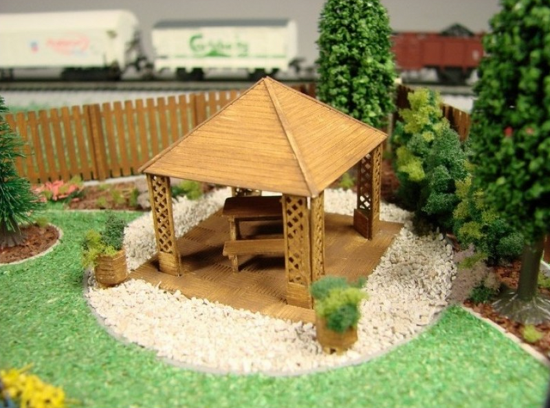 Railway Miniatures HO Summer House 2 - RMHO007