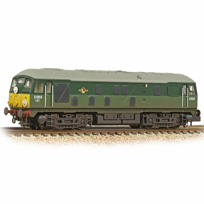 Graham Farish Class 24/1 D5053 BR Two-Tone Green Small Yellow Panels Weathered - 372-979A